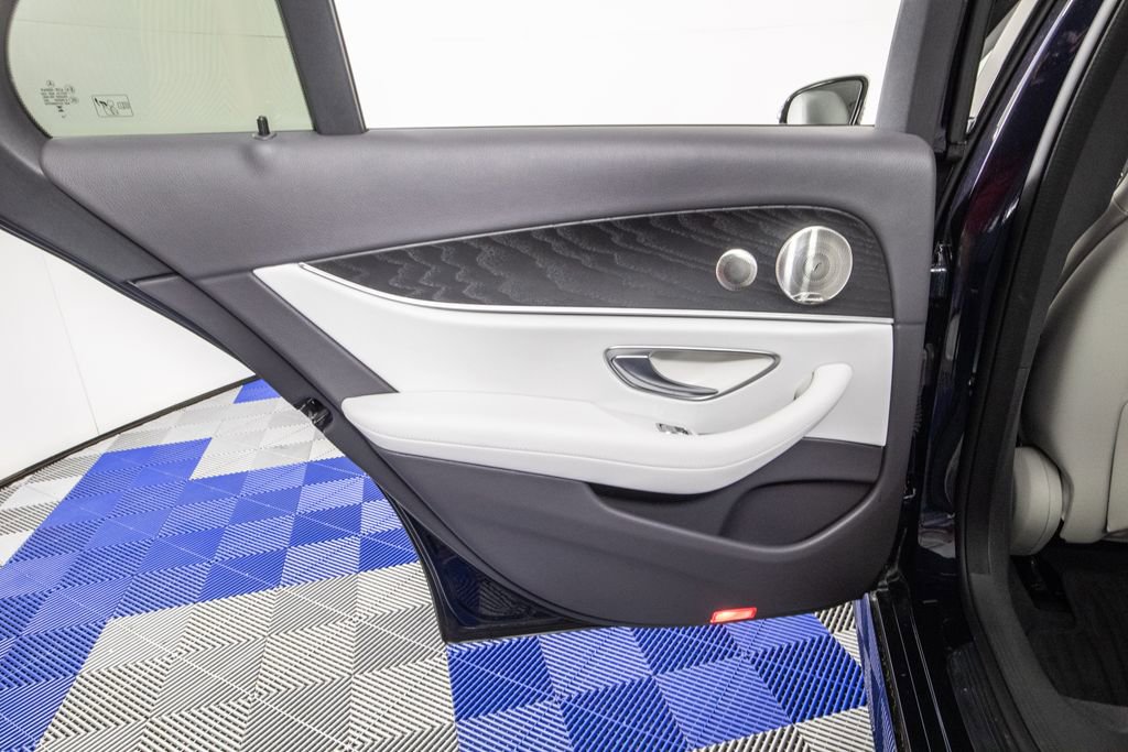 Used 2023 Mercedes-Benz E 350 Sedan image 12