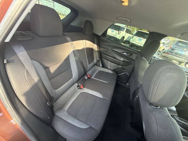 Used 2021 Chevrolet TrailBlazer LS FWD image 28