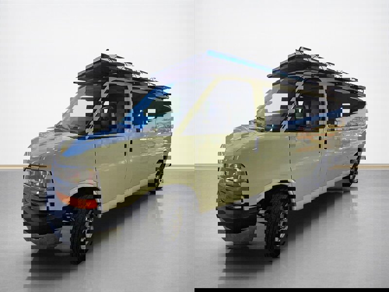 Used 2009 Chevrolet Express 3500 LS w/ LT Preferred Equipment Group image 8