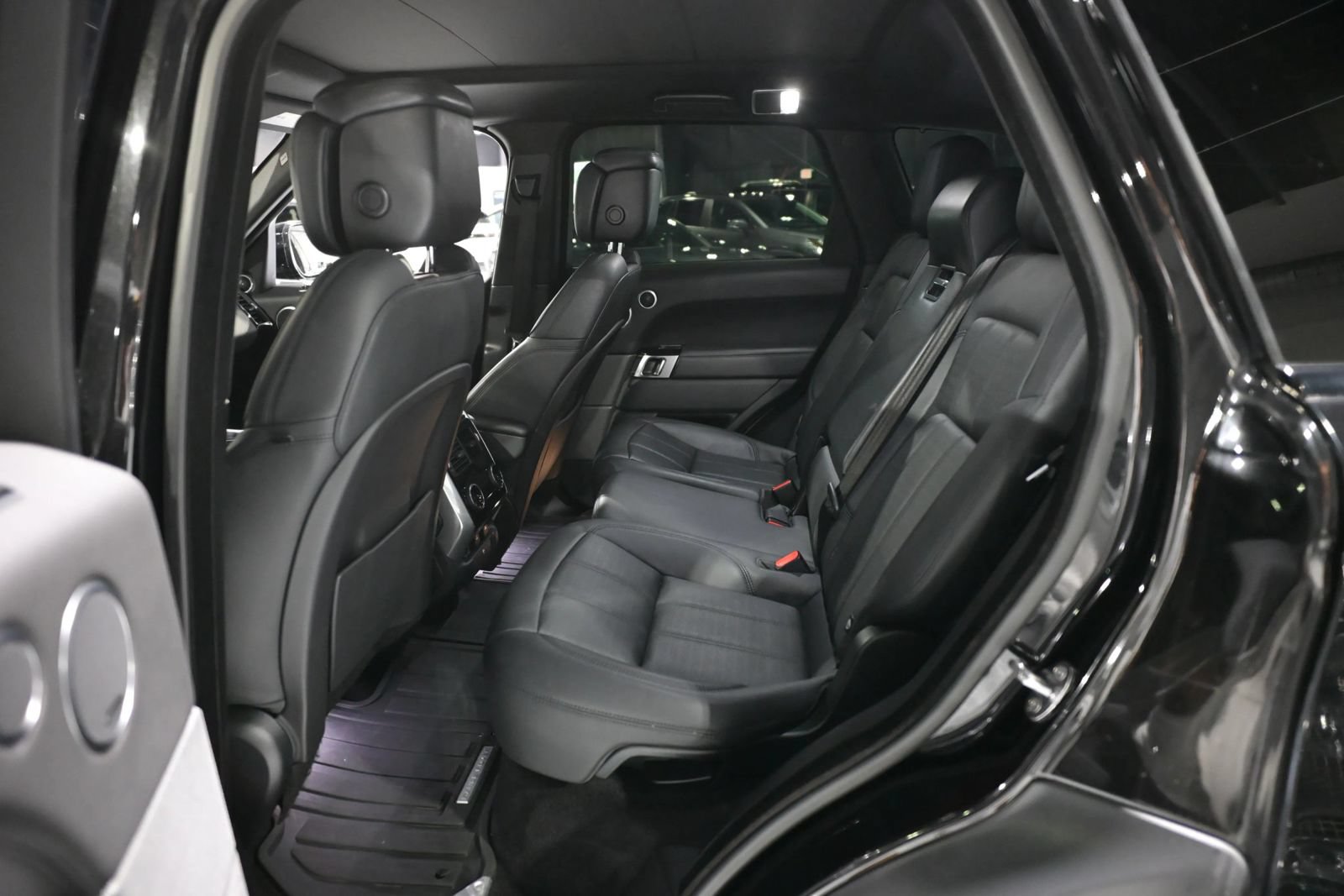 Used 2019 Land Rover Range Rover Sport HSE Dynamic AWD/4WD image 14