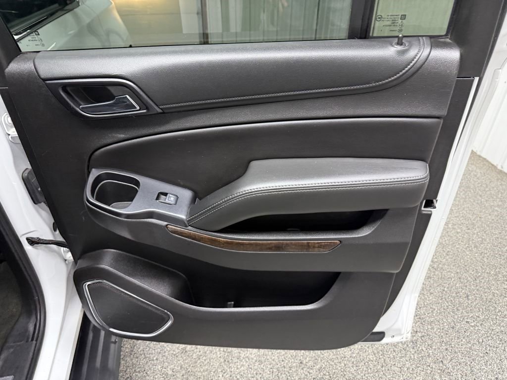 Used 2018 Chevrolet Suburban LT image 37