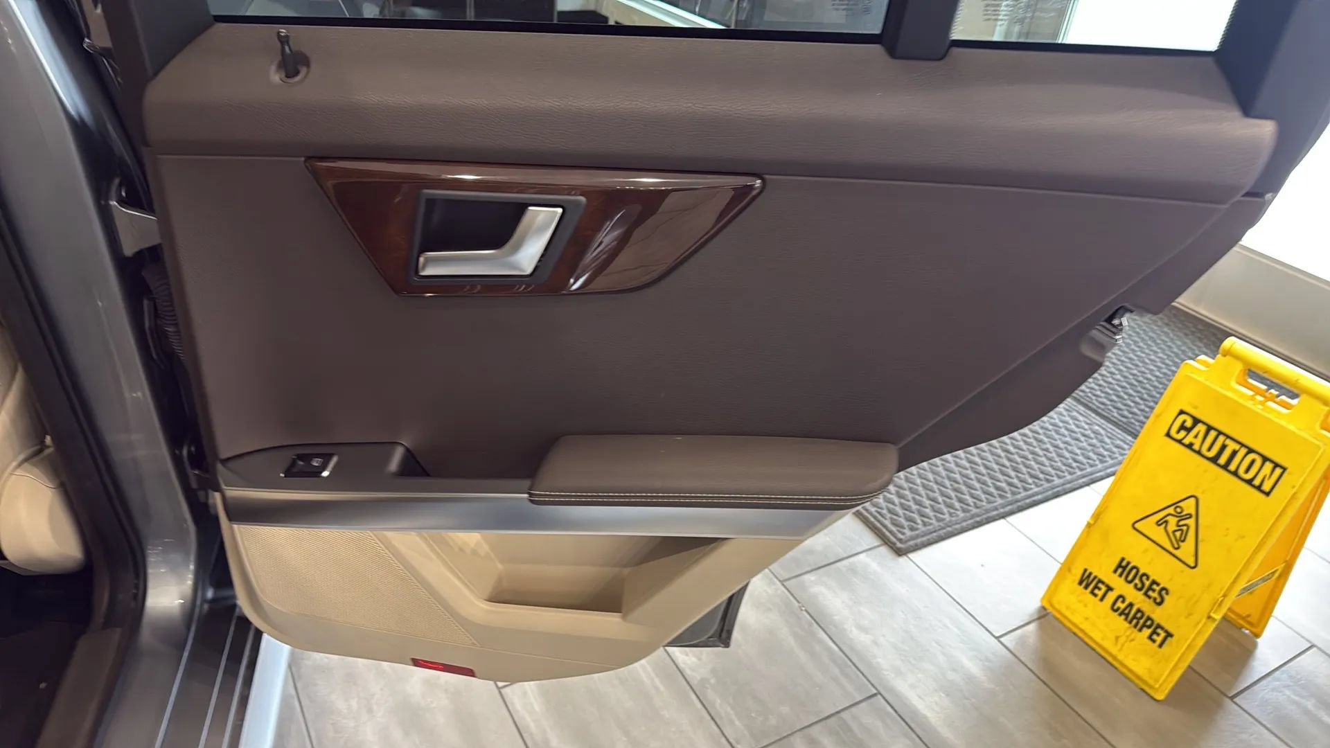 Used 2014 Mercedes-Benz GLK 350 2WD image 39