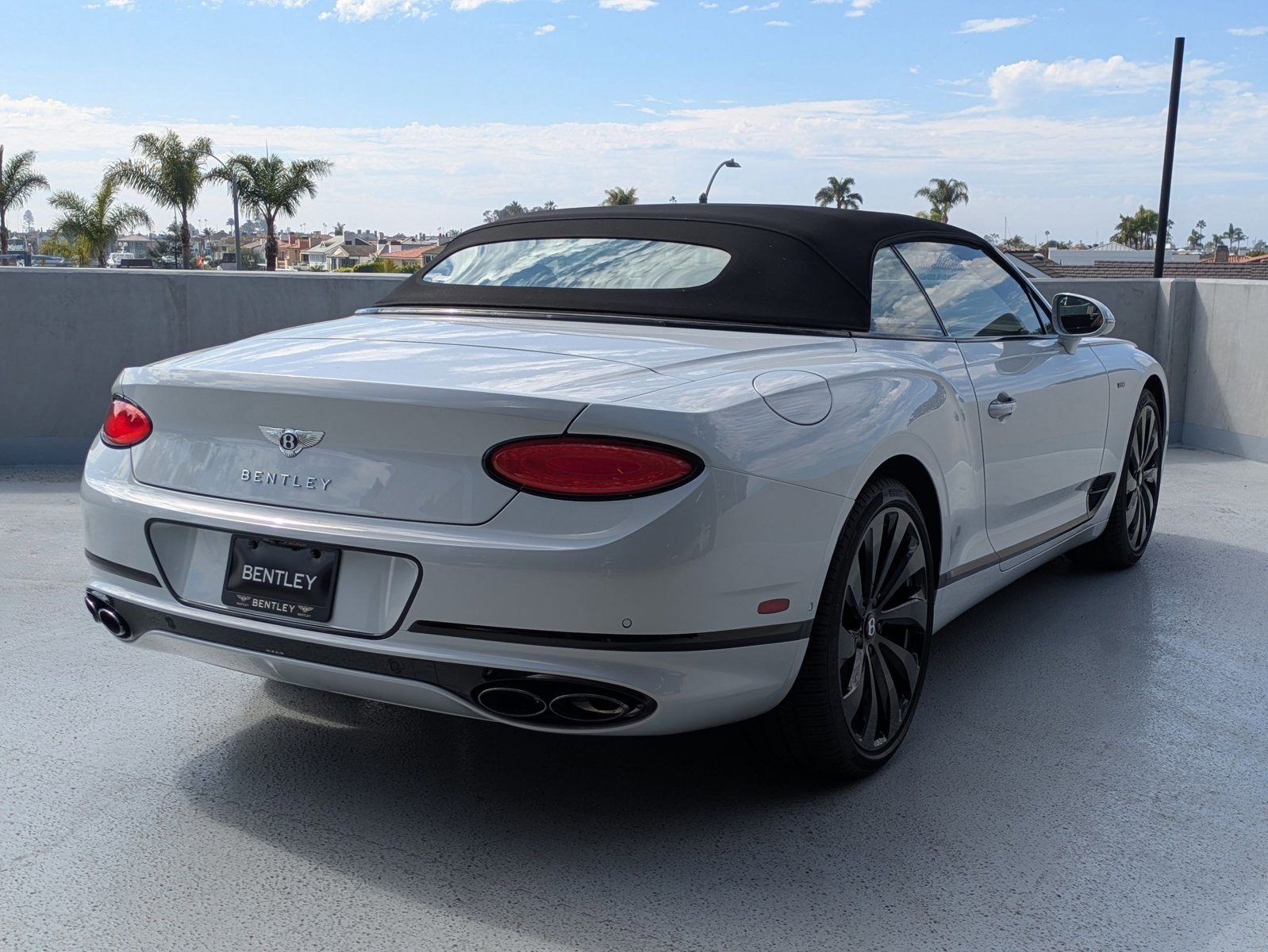 Certified 2024 Bentley Continental GT V8 image 12