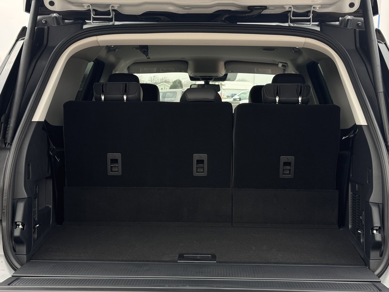 New 2026 Ford Expedition Active image 24