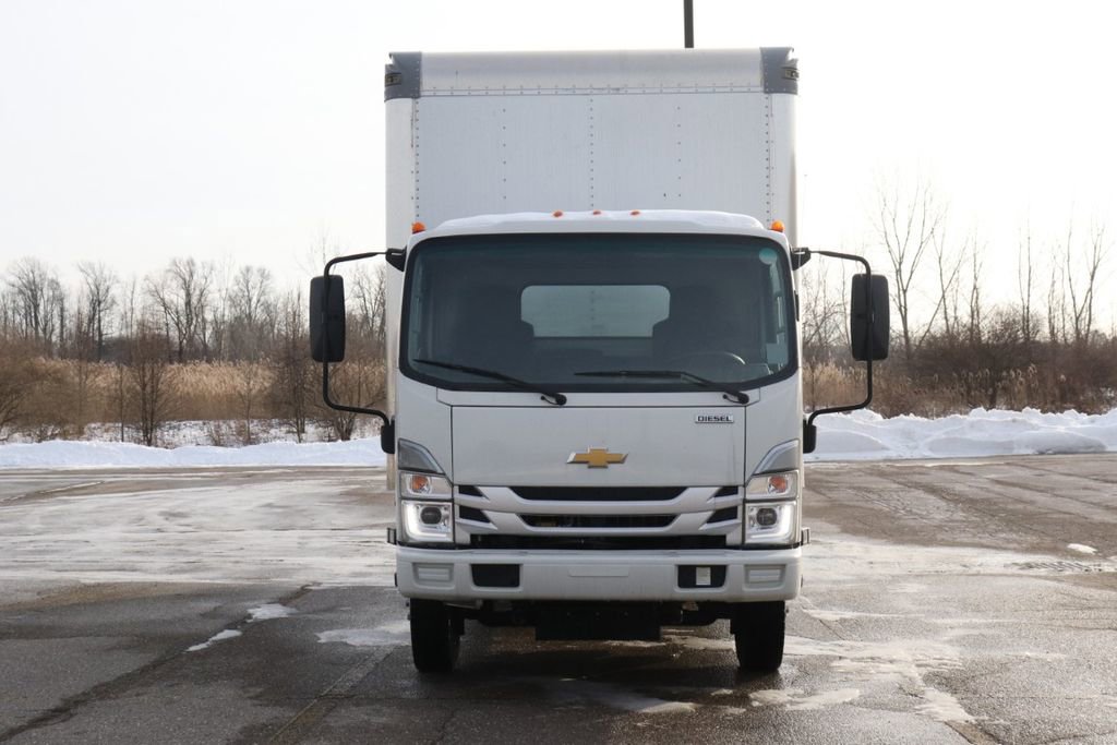 Used 2023 Chevrolet Low Cab Forward 5500XD image 3