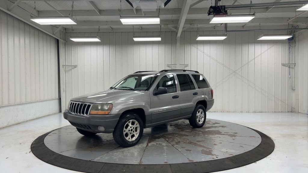 Used 2002 Jeep Grand Cherokee Sport image 4