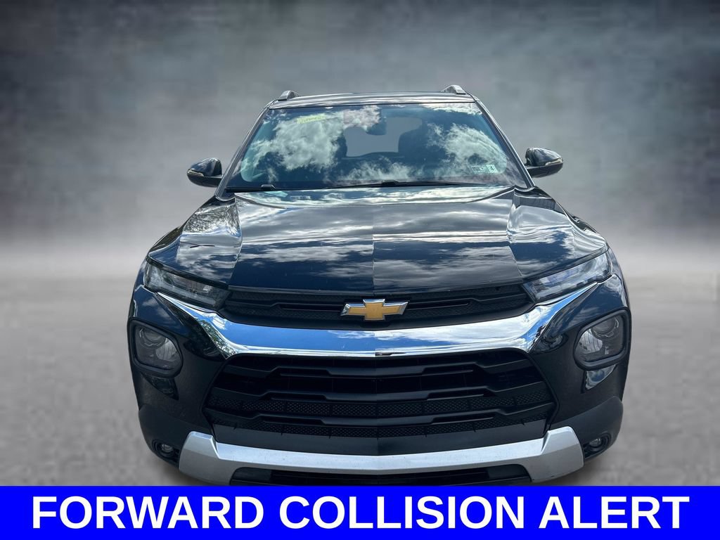 Used 2022 Chevrolet TrailBlazer LT AWD/4WD image 3
