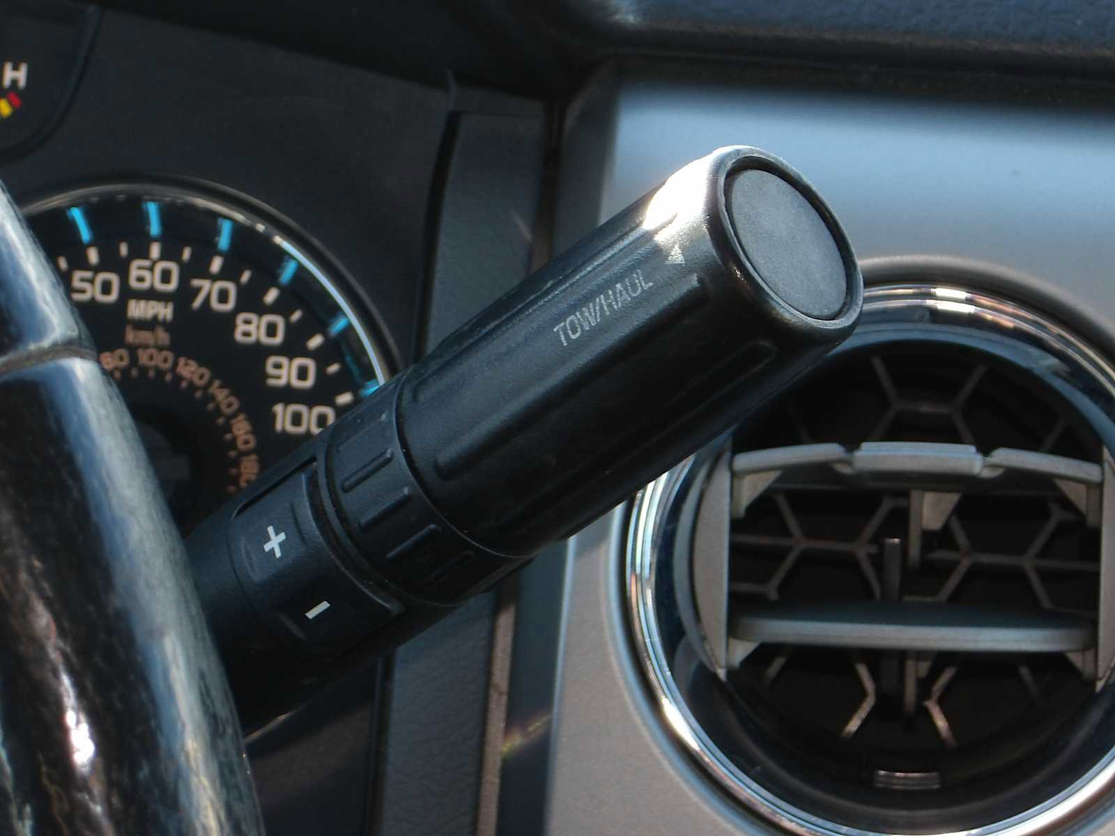 Used 2011 Ford F150 XLT w/ XLT Chrome Pkg image 29