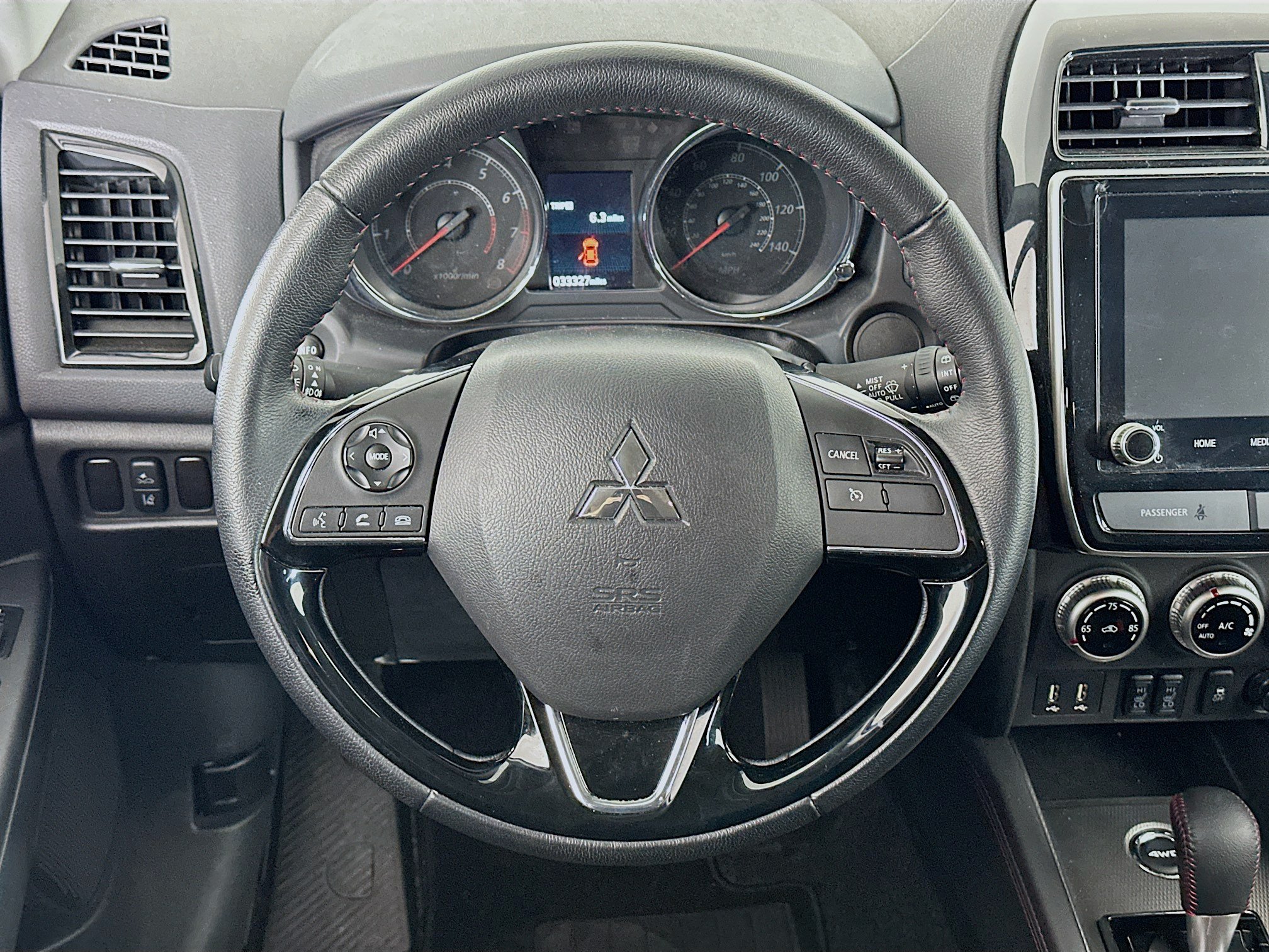 Used 2025 Mitsubishi Outlander Sport LE AWD/4WD image 18