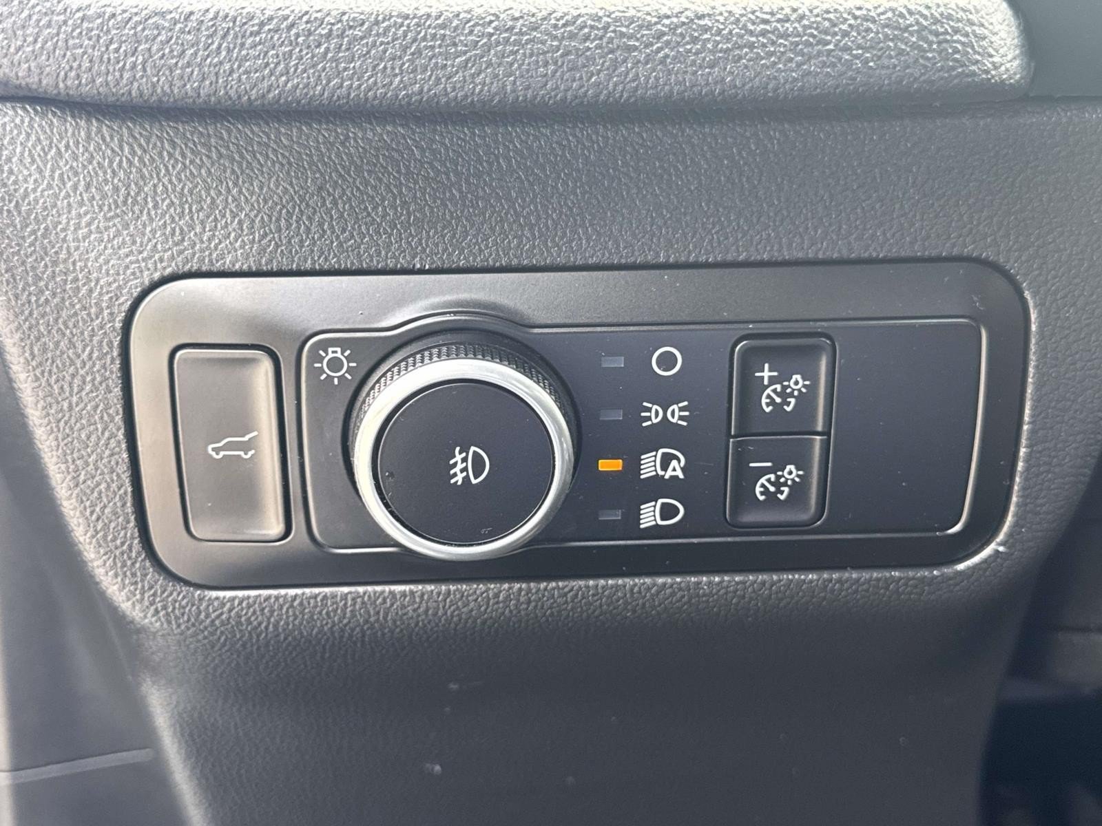 Used 2025 Ford Escape ST-Line Select AWD/4WD image 19