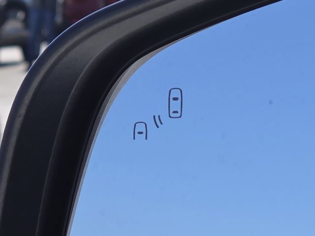 Certified 2016 Buick Encore Premium w/ Experience Buick Package image 11