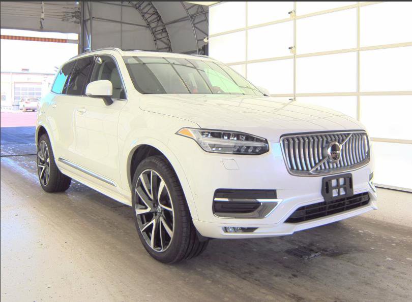 Used 2024 Volvo XC90 B6 Ultimate w/ Protection Package Premier image 5