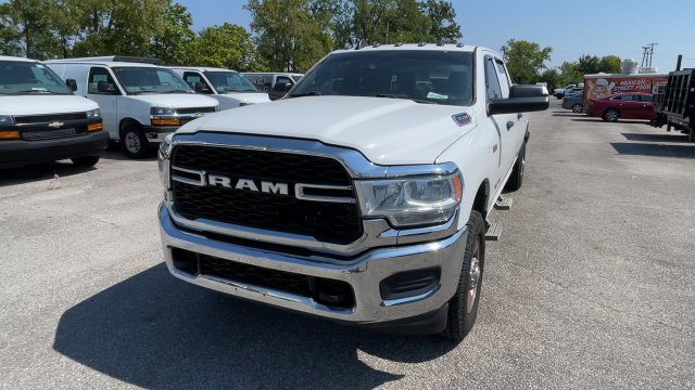 Used 2021 RAM 3500 Tradesman w/ Chrome Appearance Group AWD/4WD image 5
