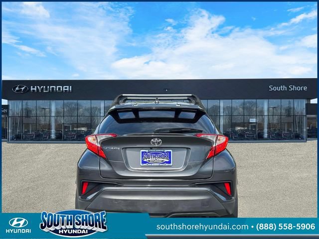 Used 2021 Toyota C-HR LE FWD image 7