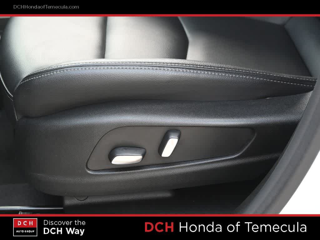 Used 2024 Cadillac XT6 Luxury FWD image 17