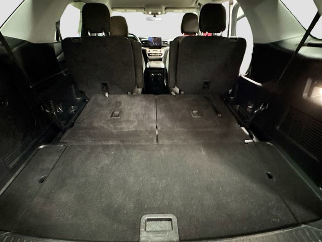 Used 2022 Ford Explorer XLT image 26
