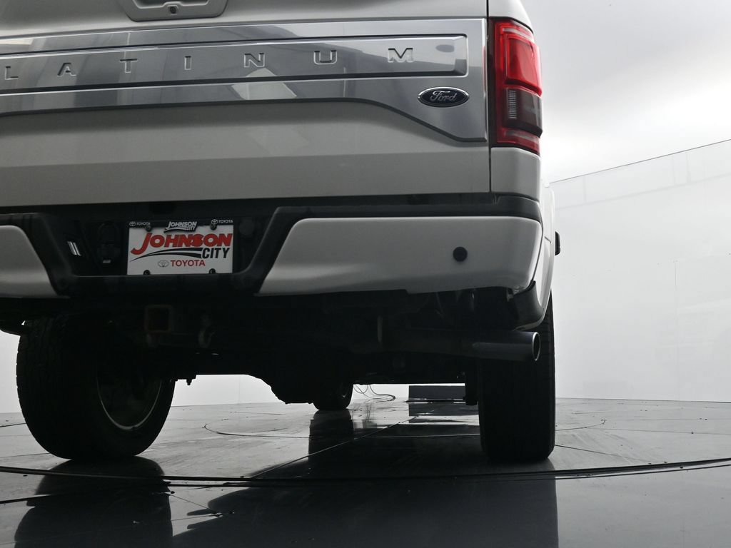 Used 2016 Ford F150 Platinum w/ Equipment Group 701A Luxury AWD/4WD image 30