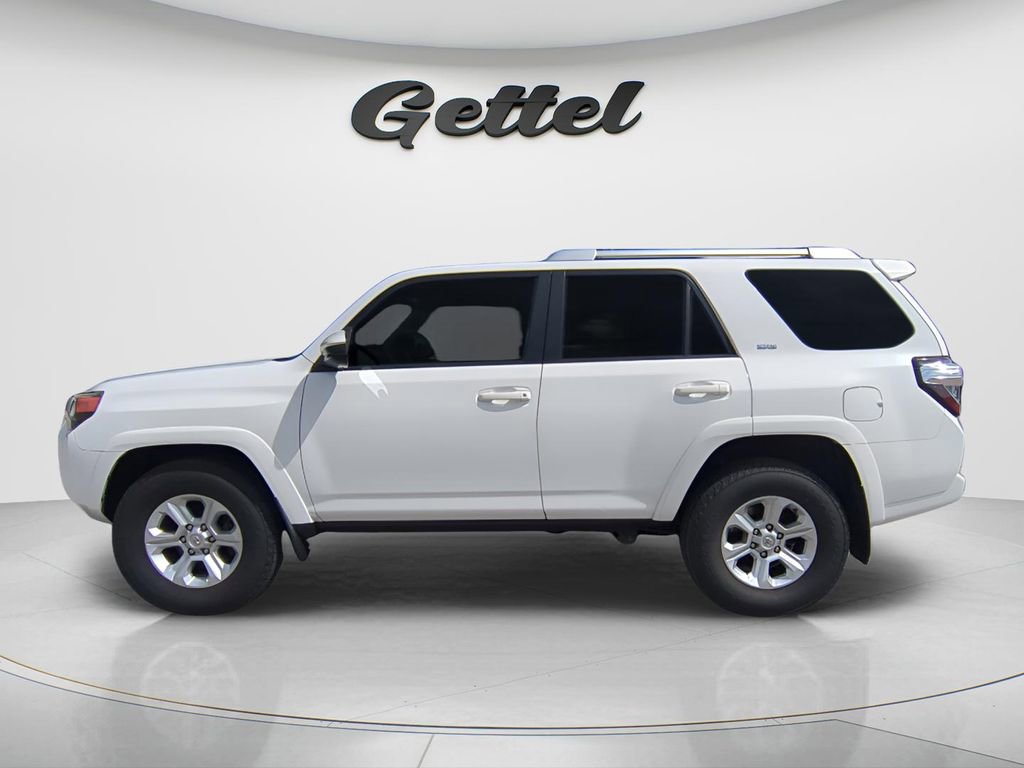Used 2017 Toyota 4Runner SR5 image 8