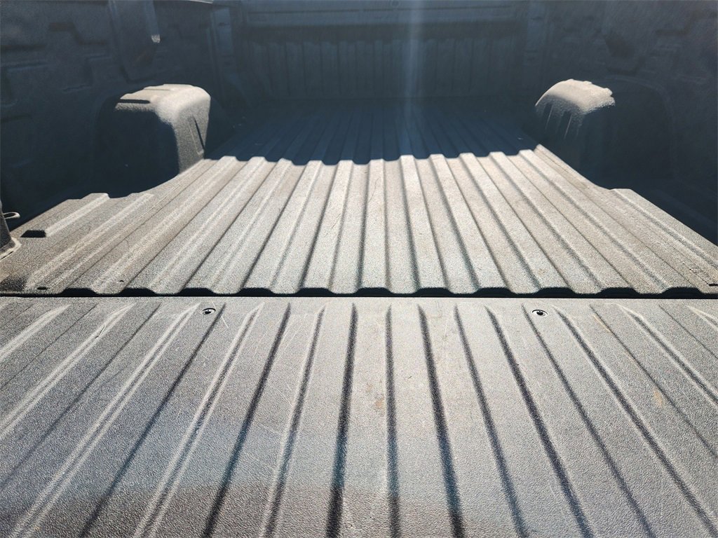 Used 2025 Chevrolet Silverado 1500 W/T w/ WT Value Package image 32