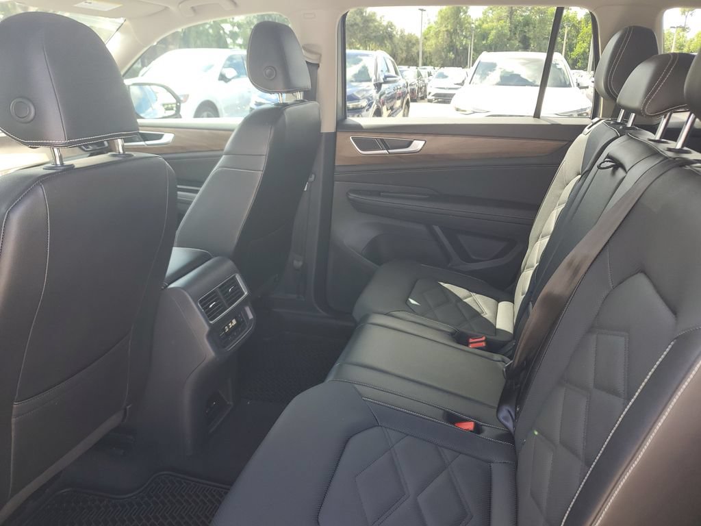 Certified 2024 Volkswagen Atlas SE FWD image 16