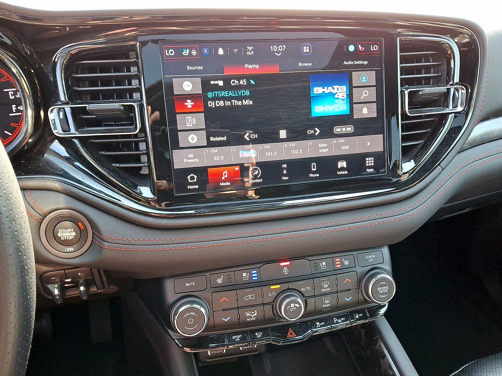 Used 2023 Dodge Durango R/T AWD/4WD image 14