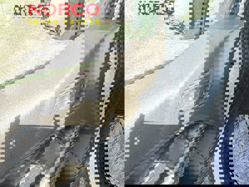 Used 2016 Ford Transit Connect XL image 20