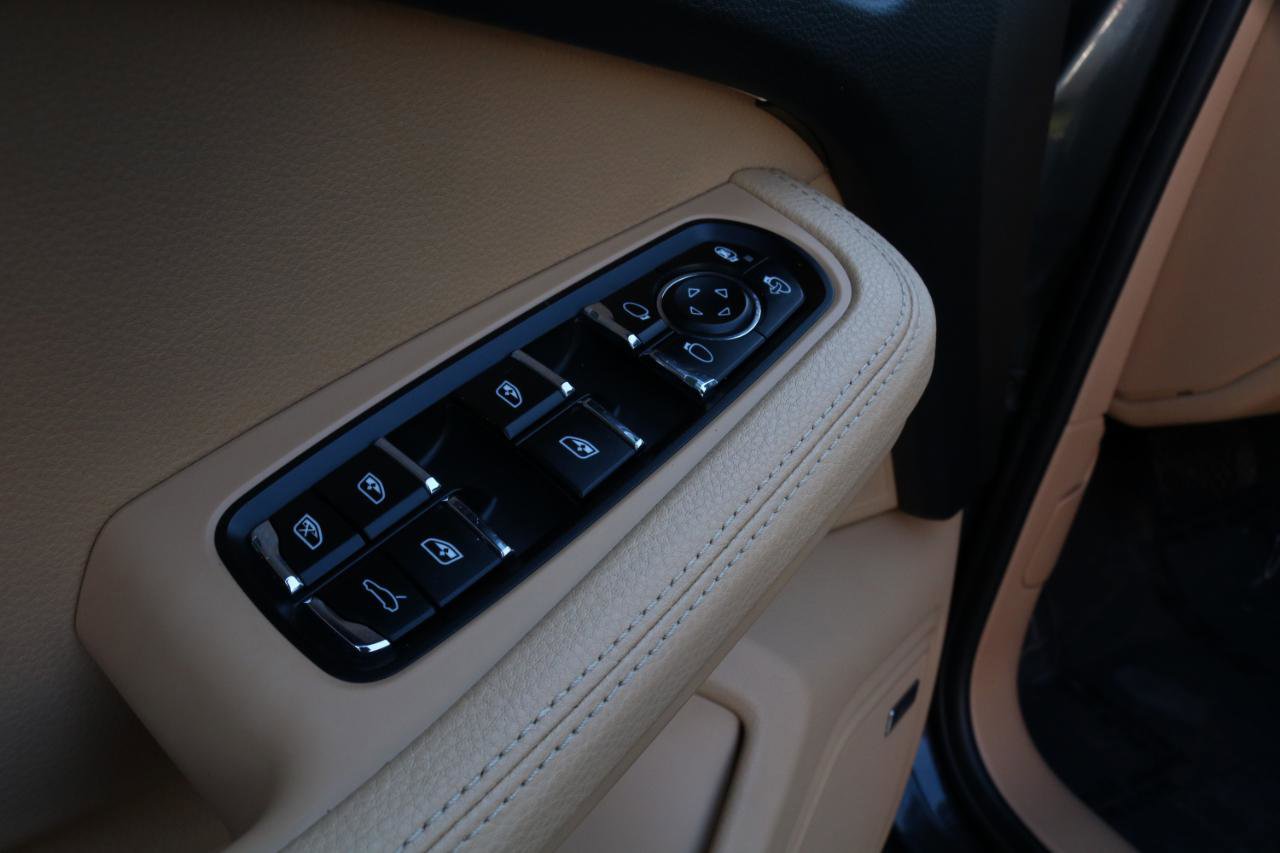 Used 2018 Porsche Macan S AWD/4WD image 20