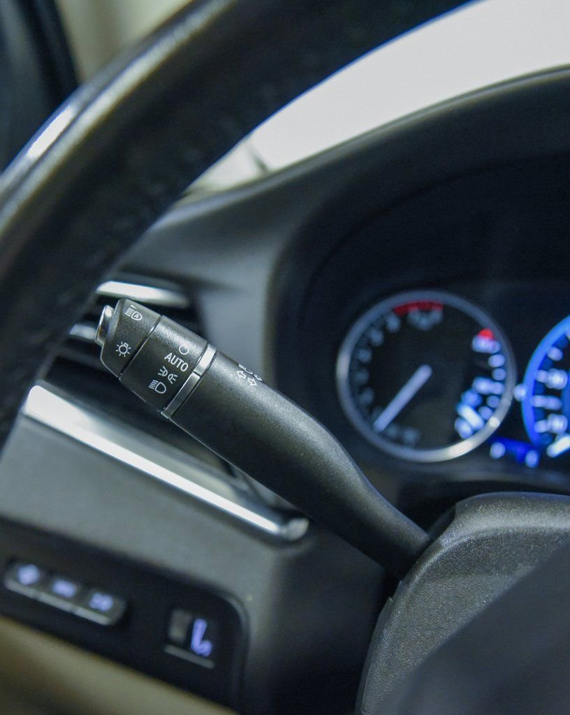 Used 2022 Buick Enclave Avenir w/ Trailering Package, 5000 lbs. image 31