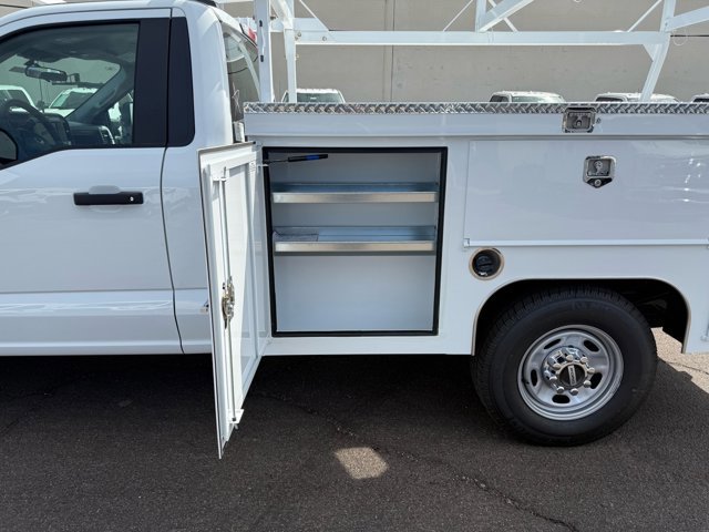 New 2026 Ford F250 XL w/ XL Chrome Package image 12