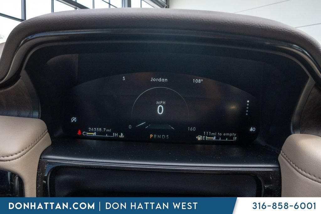 Used 2022 Lincoln Nautilus Reserve AWD/4WD image 6
