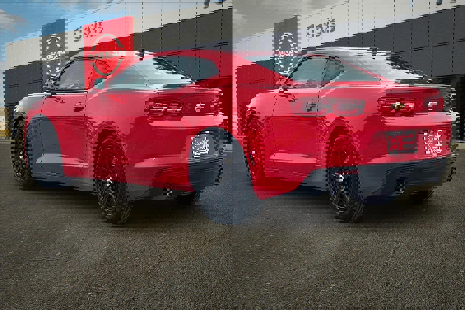 Used 2019 Chevrolet Camaro LT image 7