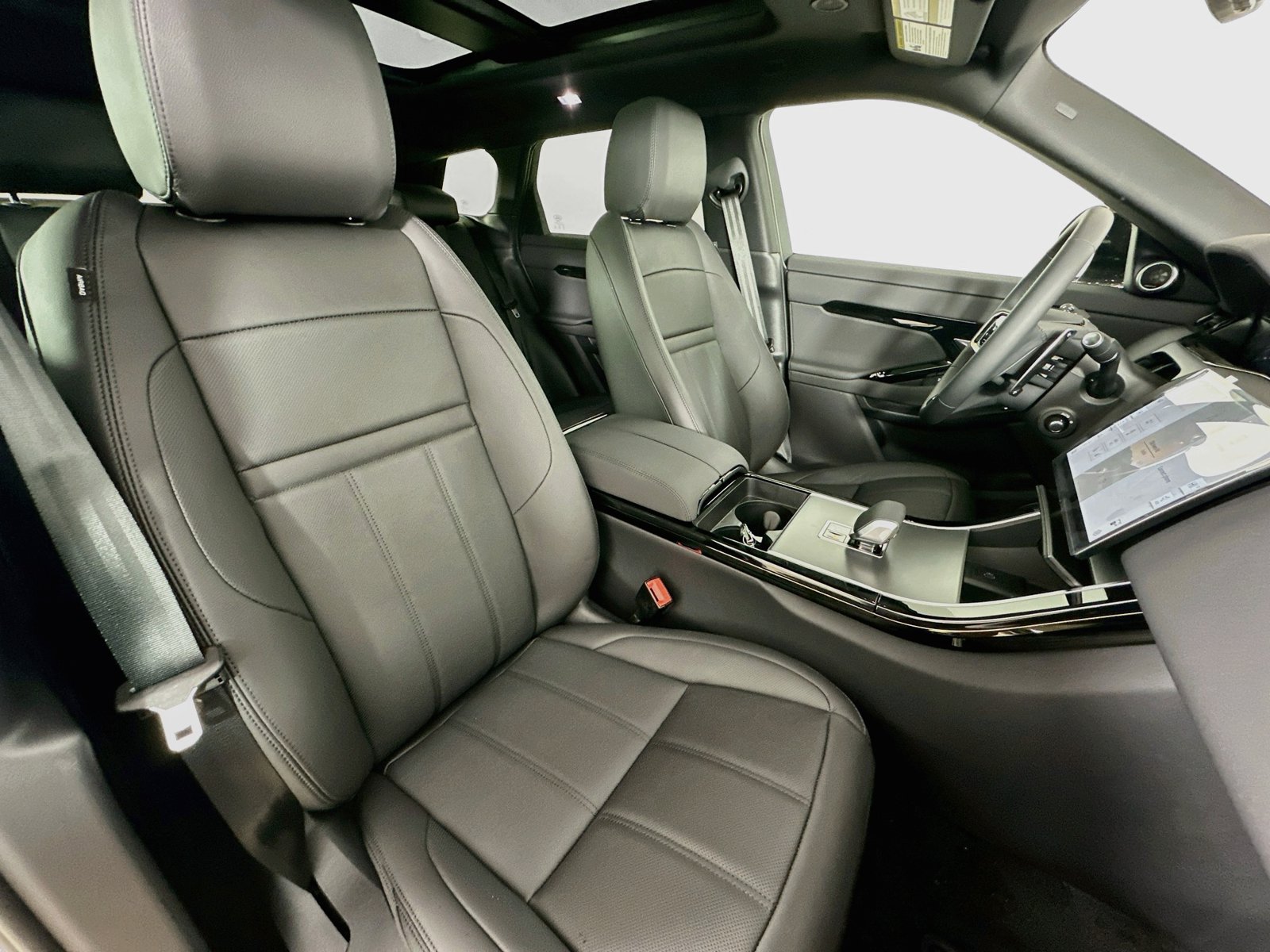 New 2026 Land Rover Range Rover Evoque S AWD/4WD image 46