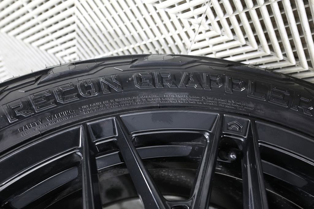 Used 2026 Cadillac Escalade Platinum Sport w/ LPO, Floor Liner Package image 59