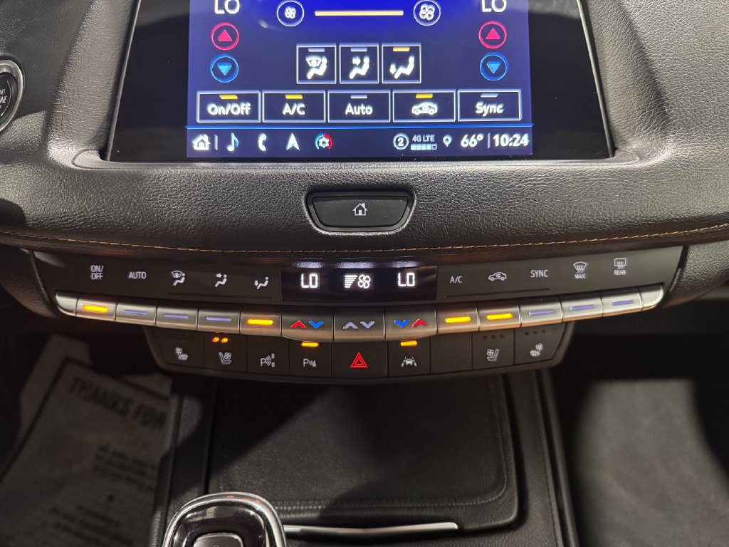 Used 2022 Cadillac XT4 Premium Luxury w/ Enhanced Visibility Package AWD/4WD image 35