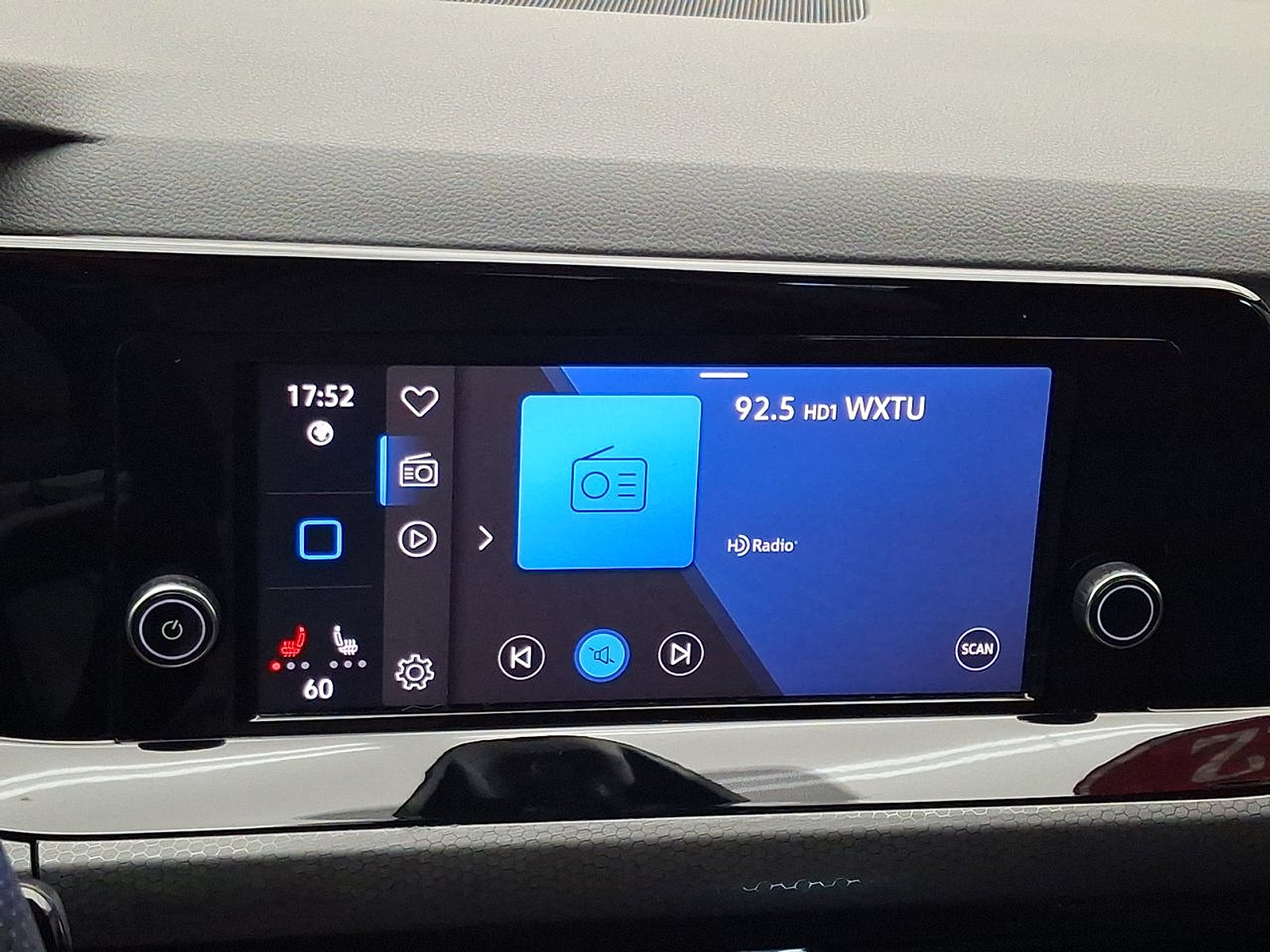 Used 2022 Volkswagen GTI S FWD image 17