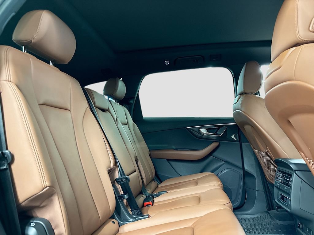 Used 2023 Audi Q7 2.0T Premium w/ Convenience Package image 16