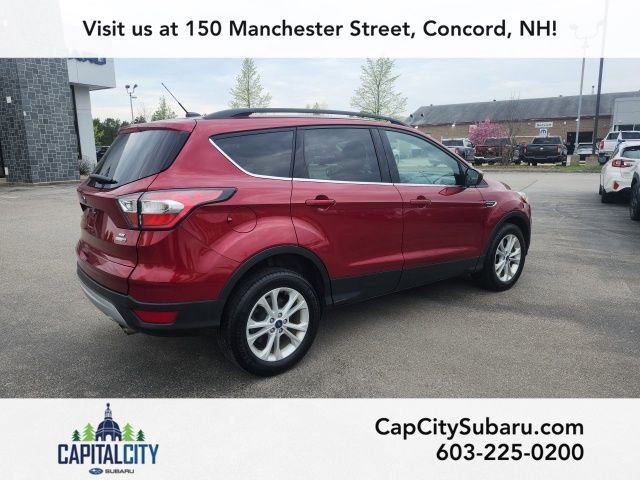 Used 2017 Ford Escape SE w/ Equipment Group 201A AWD/4WD image 7