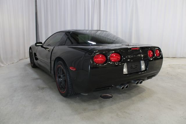 Used 2000 Chevrolet Corvette Coupe w/ Memory Pkg RWD image 19