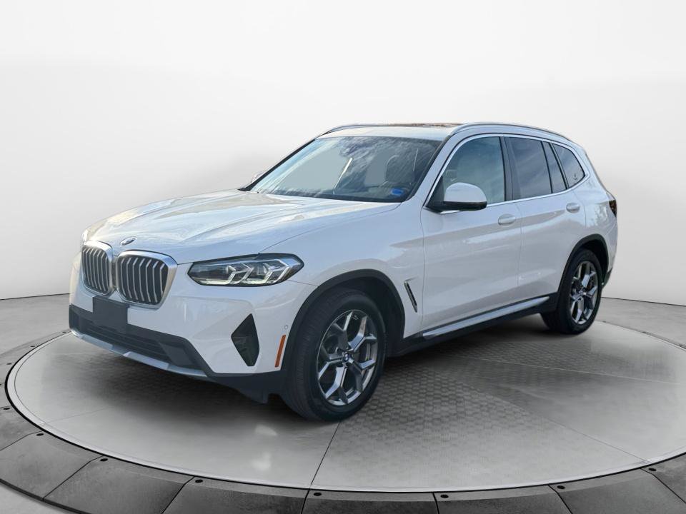 Used 2024 BMW X3 xDrive30i w/ Convenience Package AWD/4WD image 3