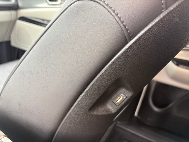 Certified 2023 Kia Carnival LX image 29