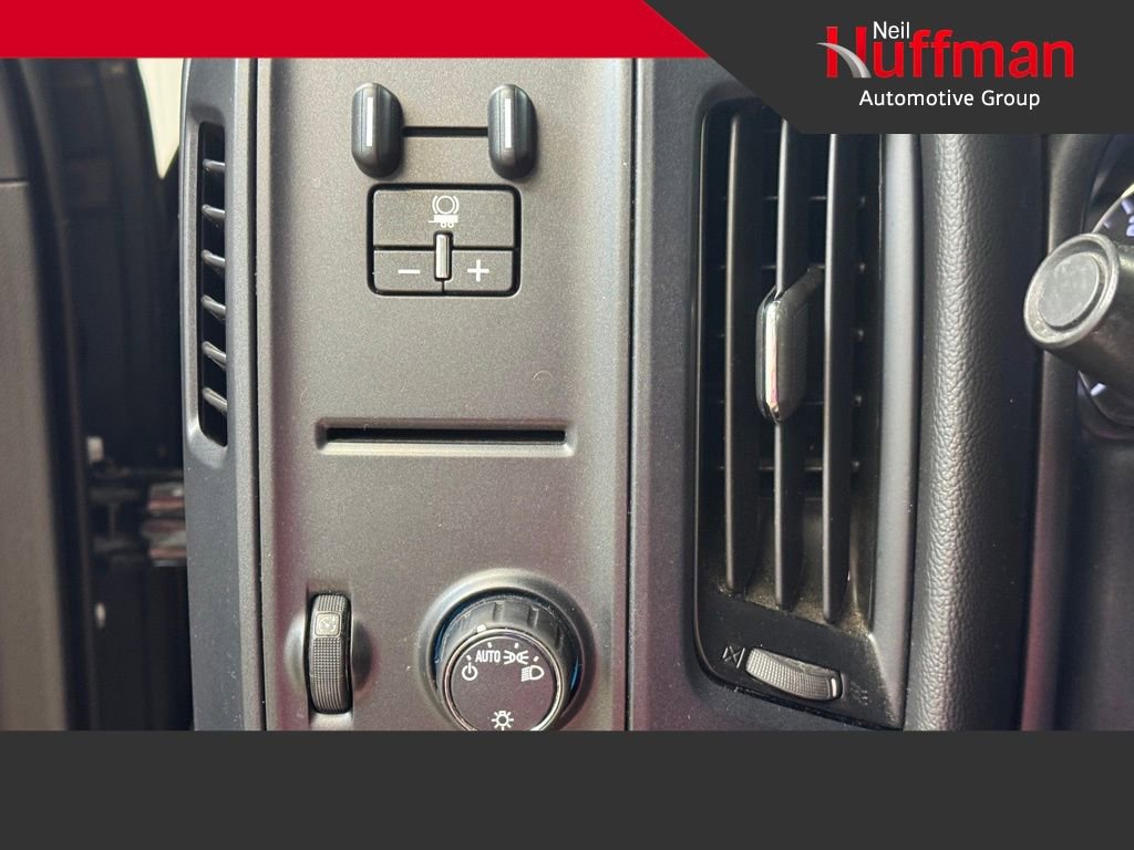 Used 2018 Chevrolet Silverado 1500 Custom w/ Custom Value Package image 25