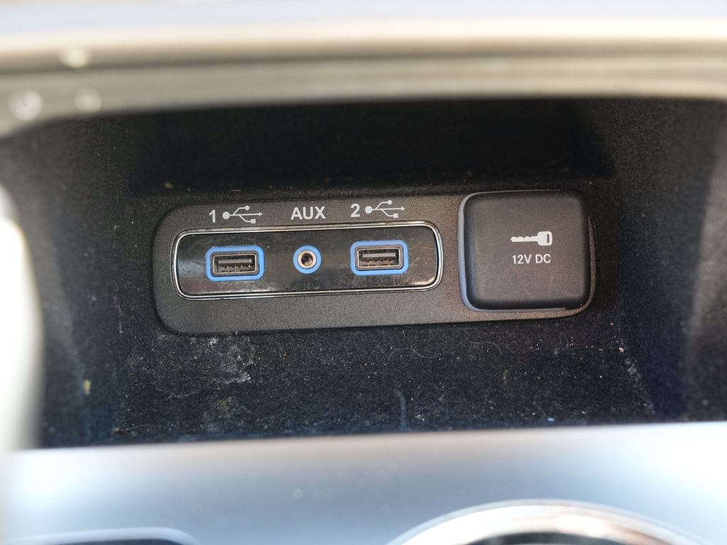 Used 2019 Jeep Grand Cherokee Laredo AWD/4WD image 28