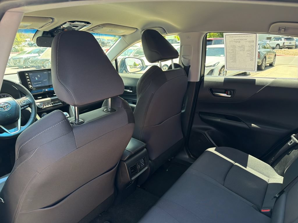 Used 2021 Toyota Venza LE AWD/4WD image 37