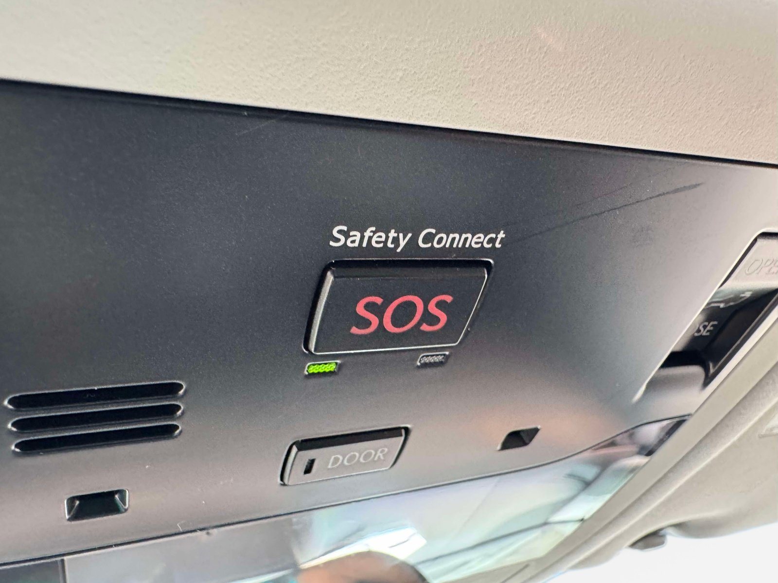 Used 2019 Lexus LX 570 4WD w/ Luxury Package image 45