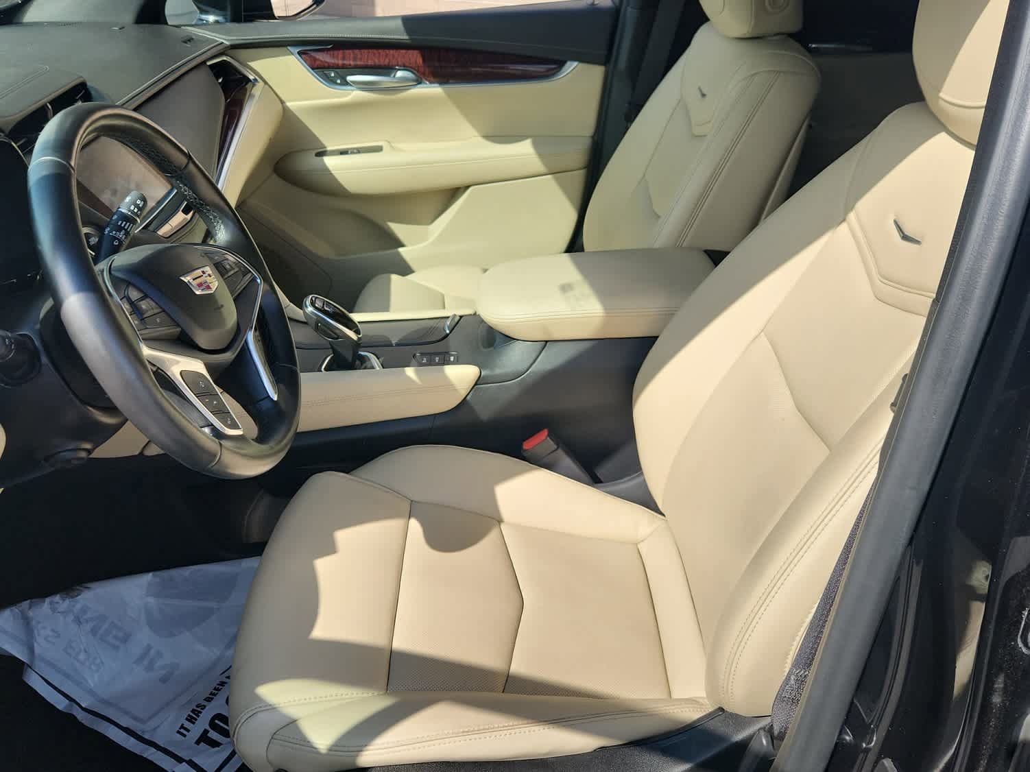 Used 2019 Cadillac XT5 Luxury AWD/4WD image 11