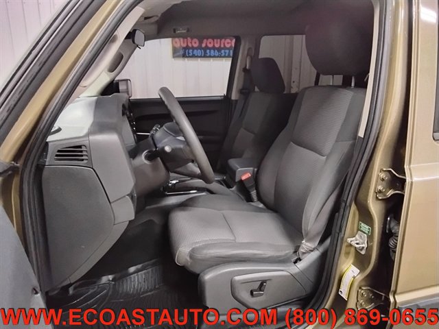 Used 2008 Jeep Commander Sport image 10