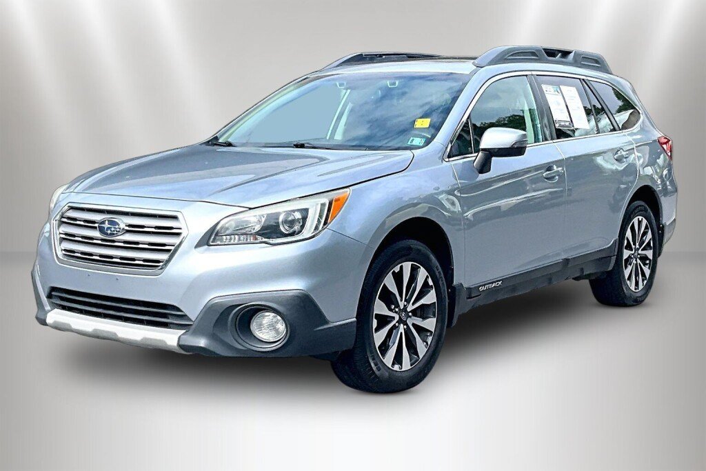 Used 2015 Subaru Outback 2.5i Limited AWD/4WD image 3