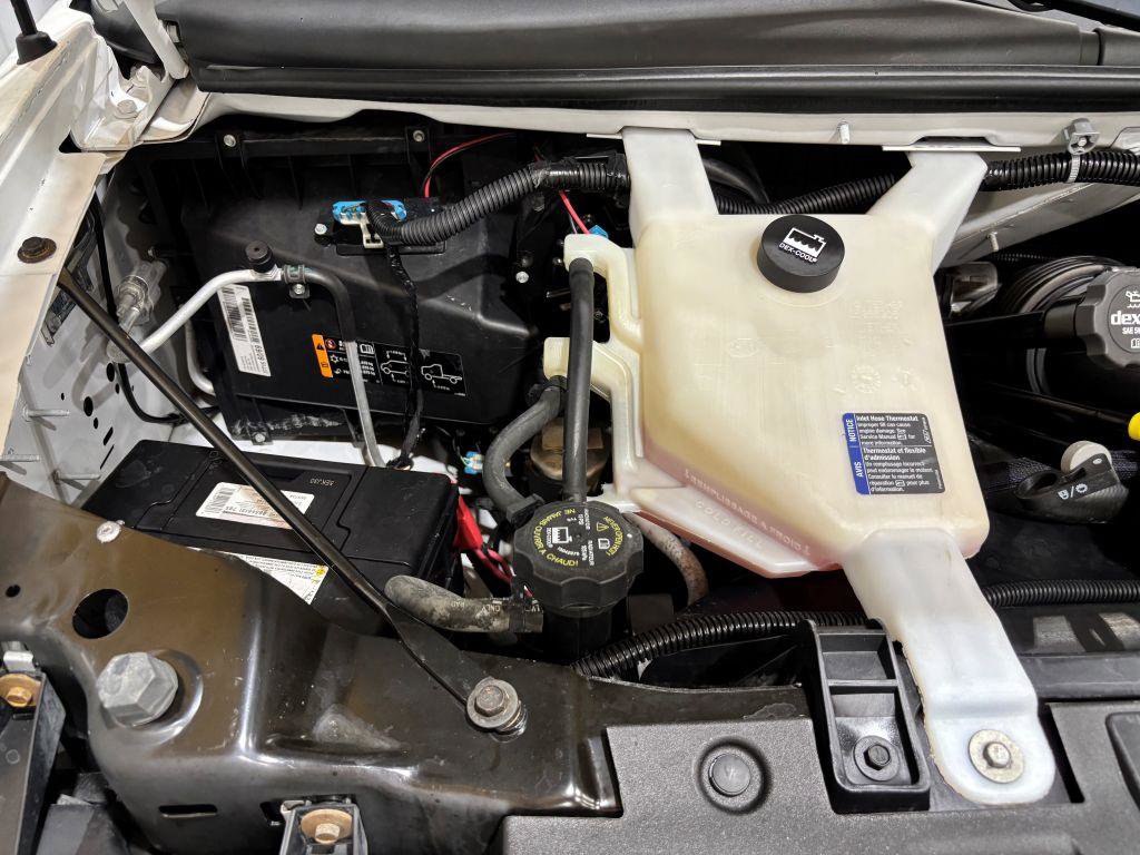 Used 2018 Chevrolet Express 3500 w/ Power Convenience Package RWD image 19