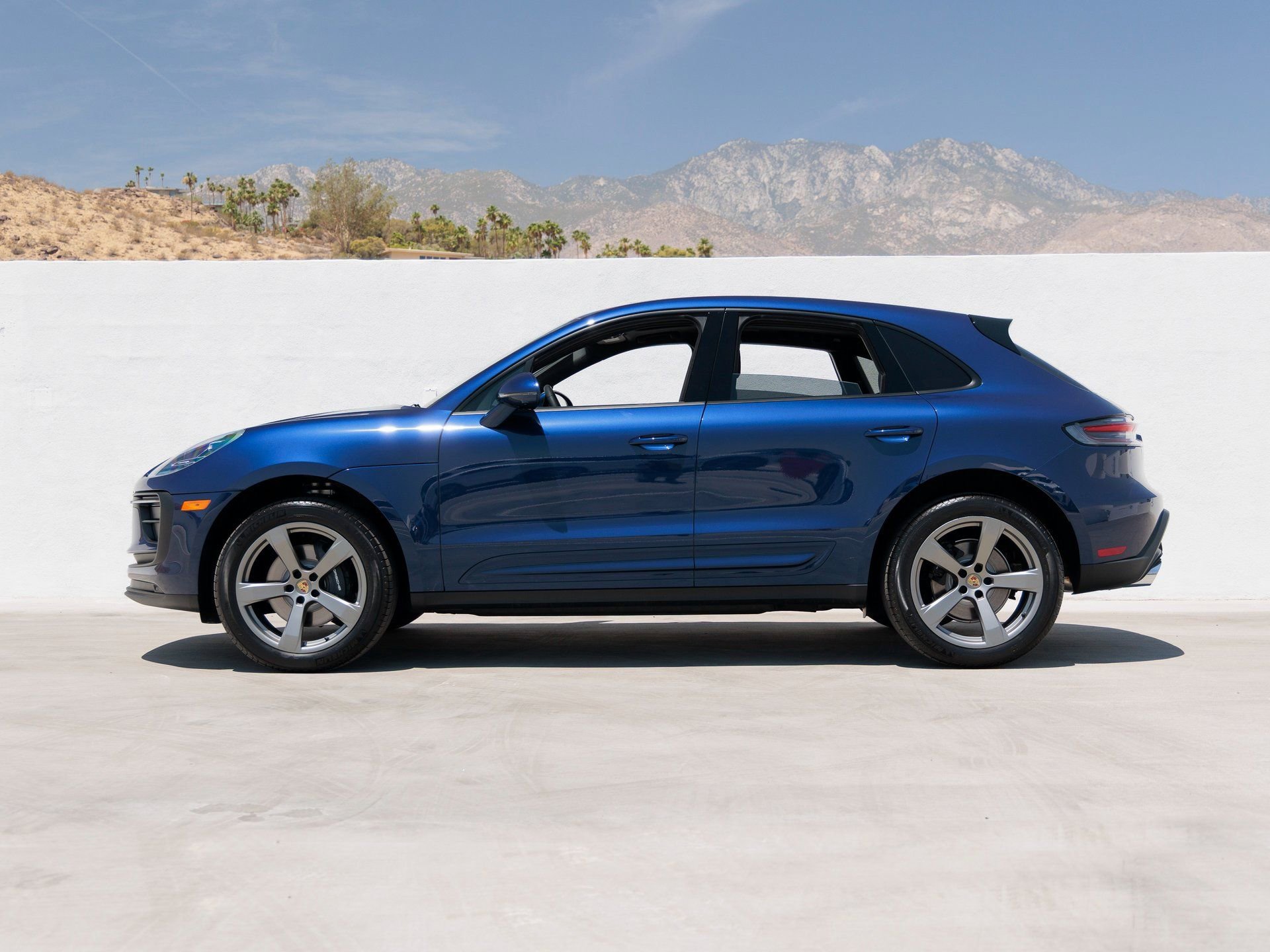 New 2025 Porsche Macan AWD/4WD image 2