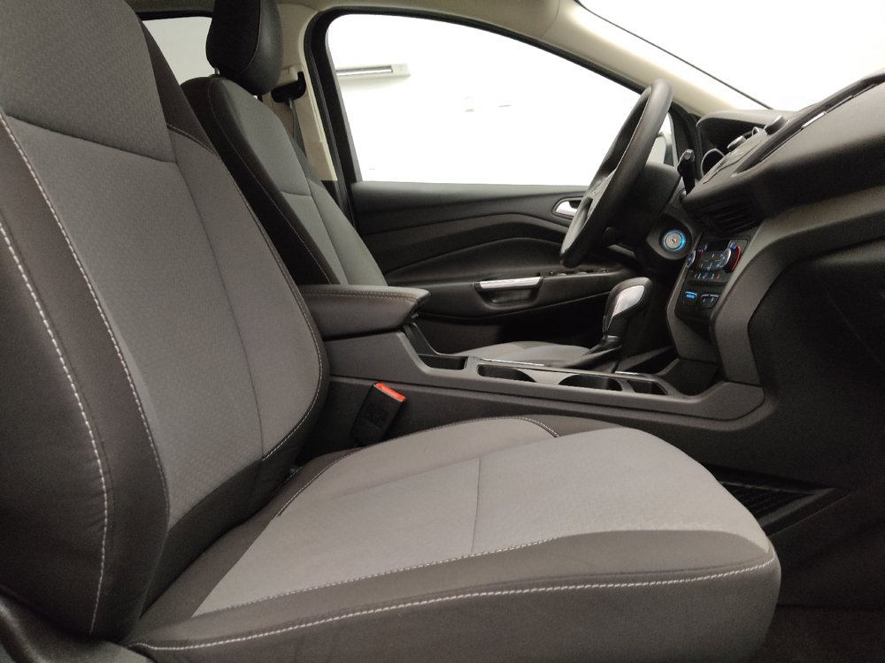 Used 2018 Ford Escape SE FWD image 21